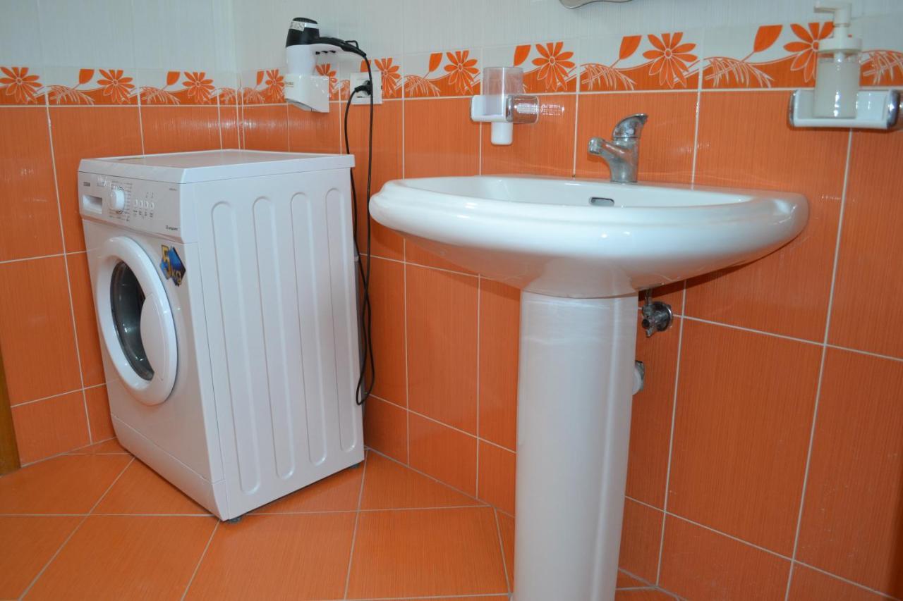 Flowers & Green 2 Bedrooms Apartment & Box Garage Vlore Ngoại thất bức ảnh