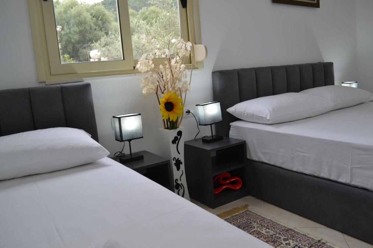 Flowers & Green 2 Bedrooms Apartment & Box Garage Vlore Ngoại thất bức ảnh