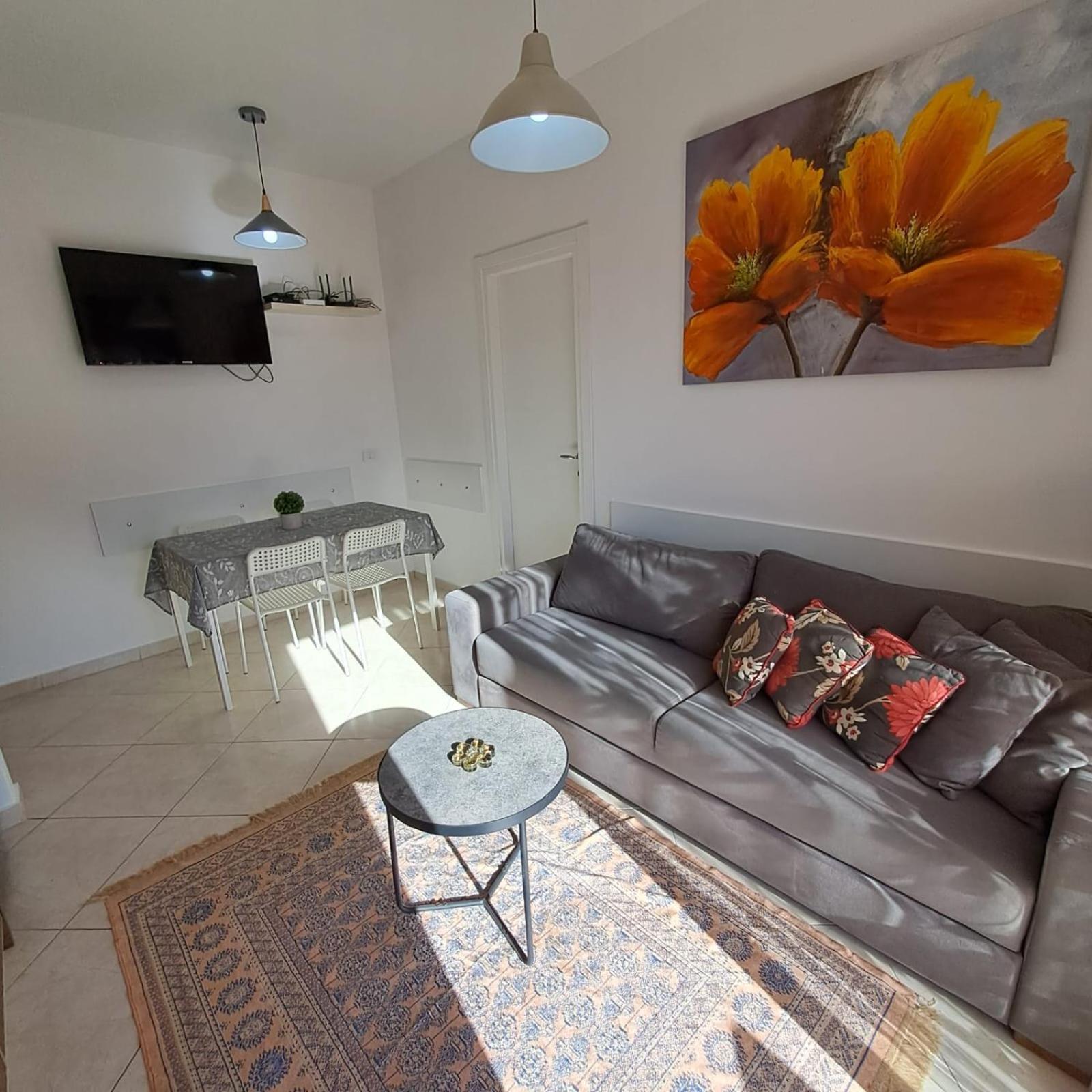 Flowers & Green 2 Bedrooms Apartment & Box Garage Vlore Ngoại thất bức ảnh